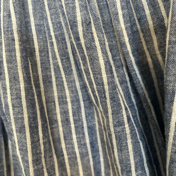 BEACHLUNCHLOUNGE Coastal Scandi
Stripe Linen Cotton Sleeve w Ruffle Cuff
Top (M) - Picture 6 of 10